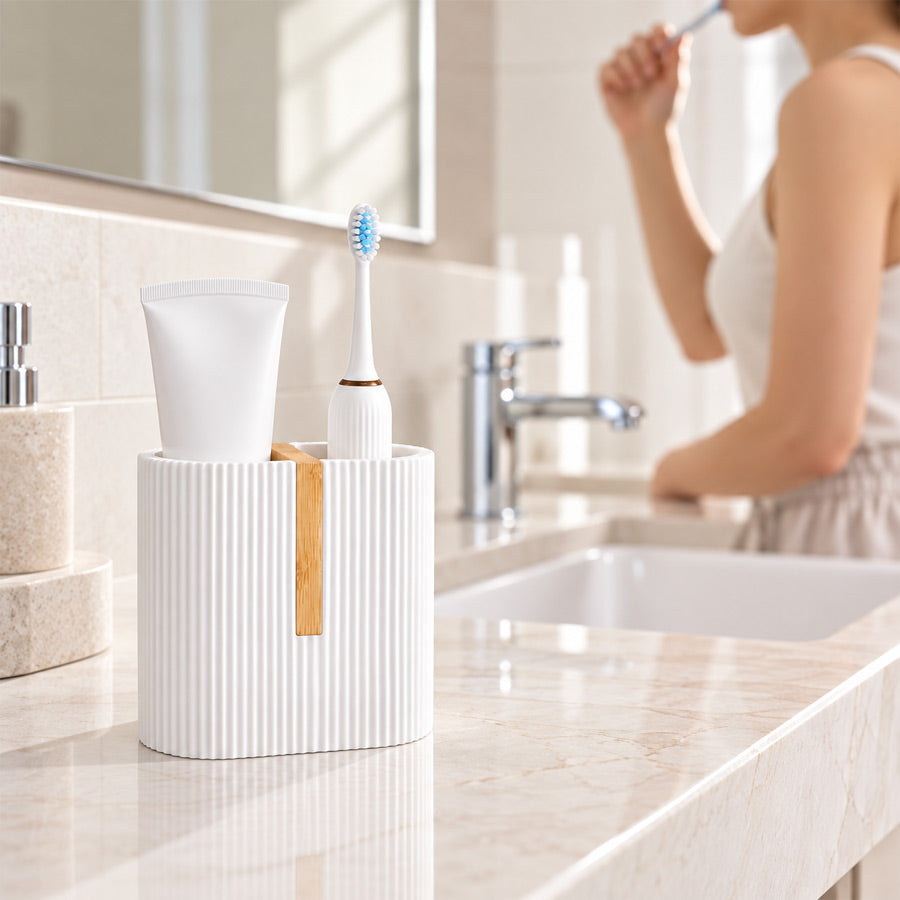 ShowrCove™ Bamboo Toothbrush Holder