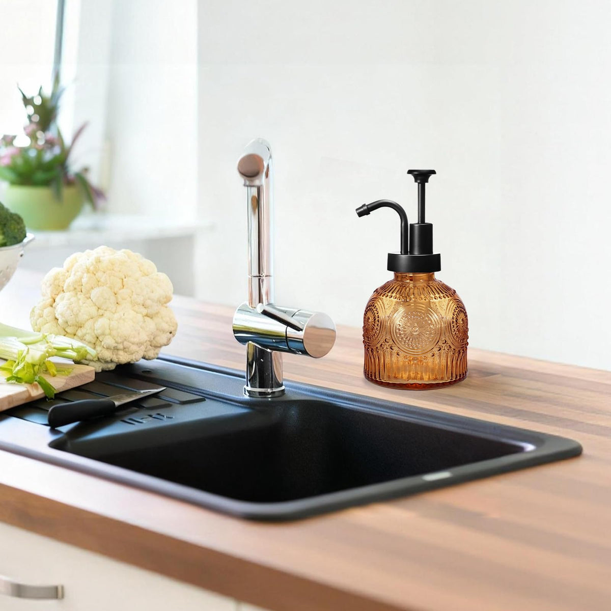 ShowrCove™ Vintage Soap Dispenser