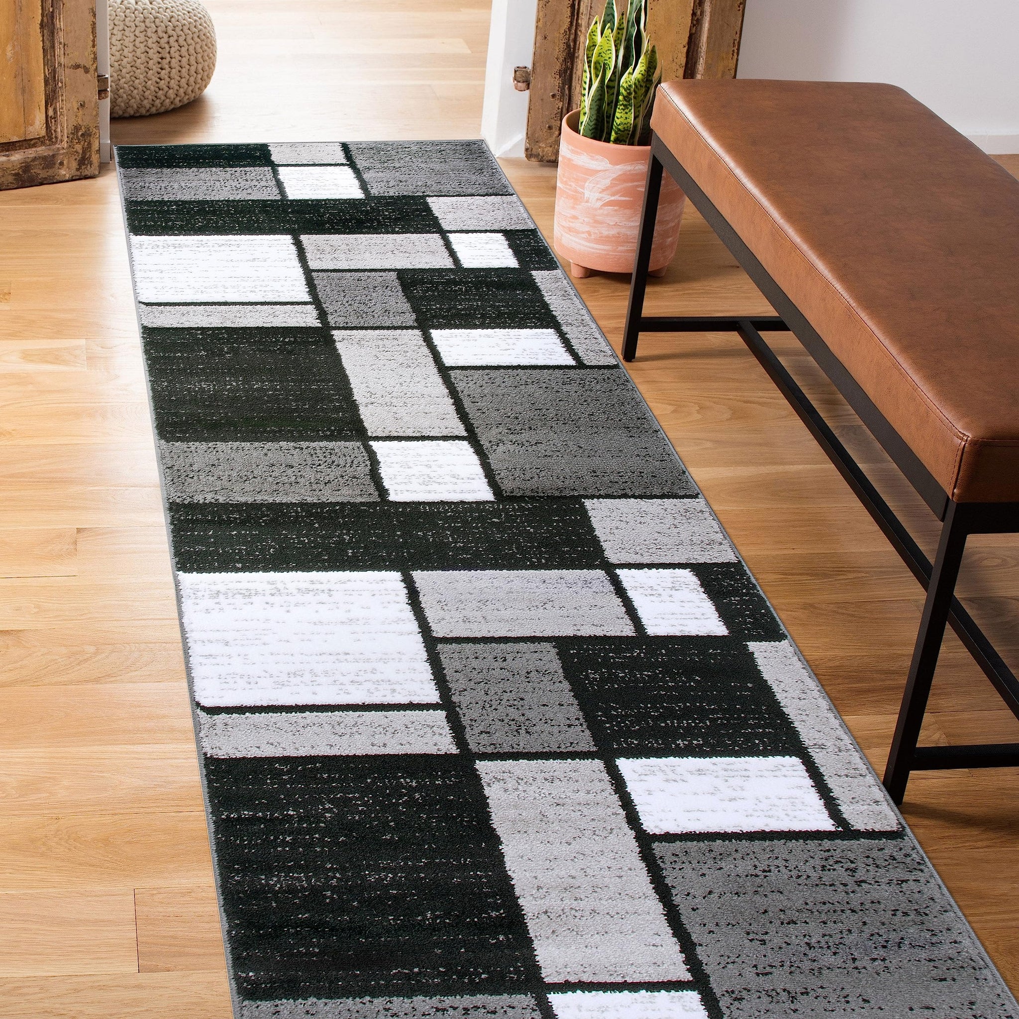 ShowrCove™ Check Pattern Mat